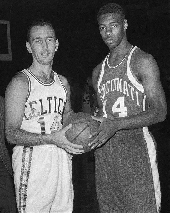 萨球员们的 萨球员们的