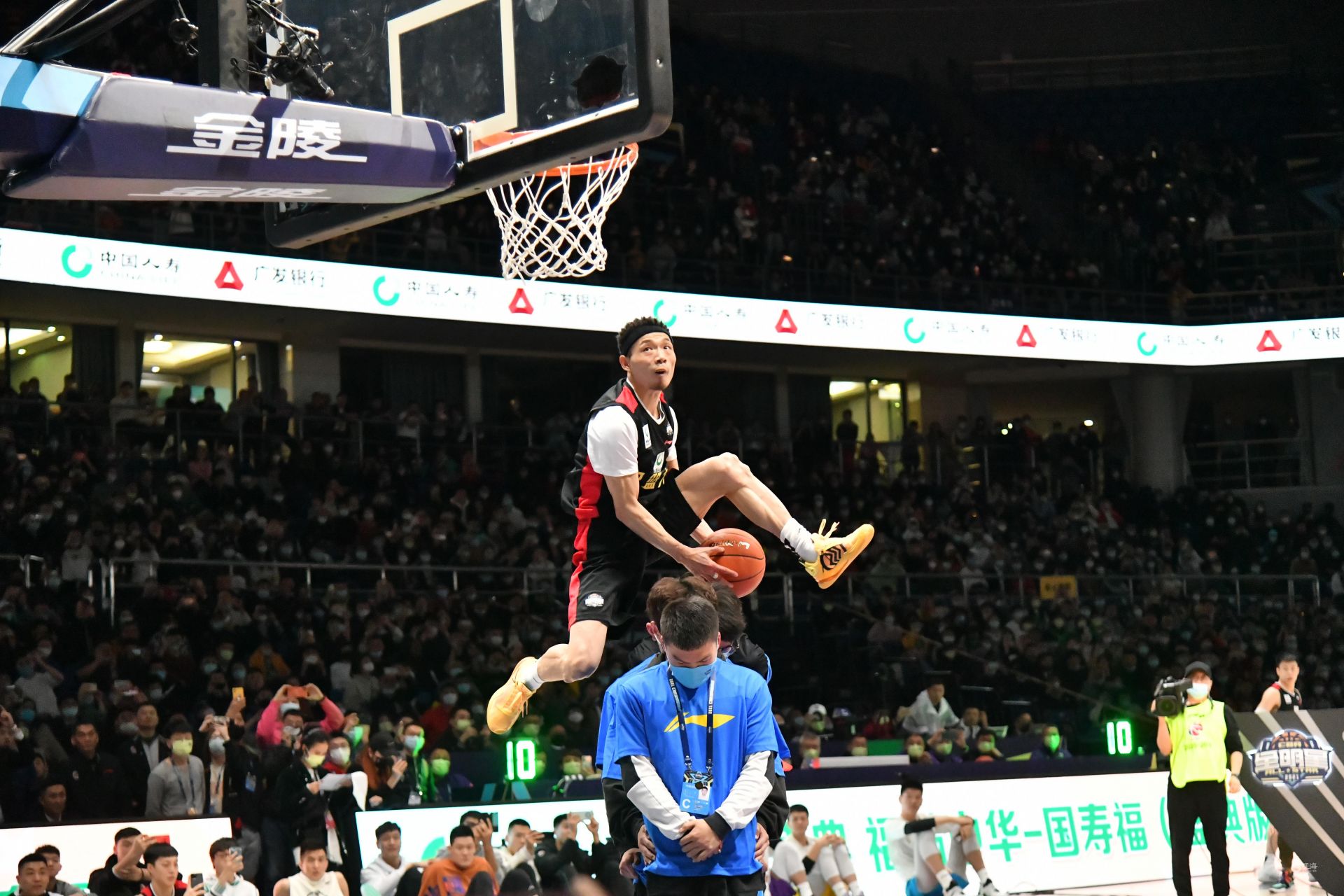 后丢失春季